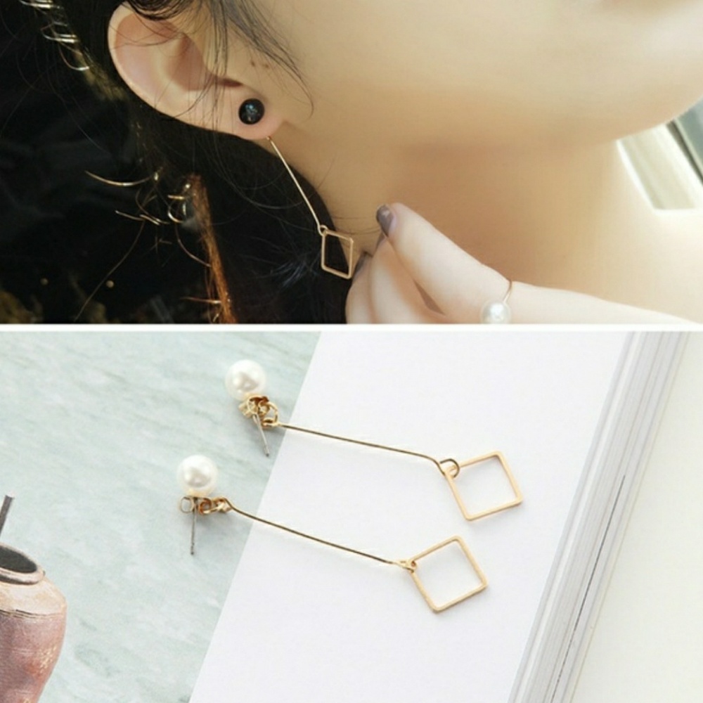 Geometric pearl earrings